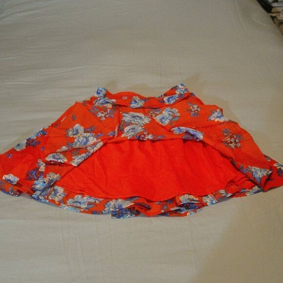 Sugar Lips Floral Mini Skirt New - Picture 2 of 4